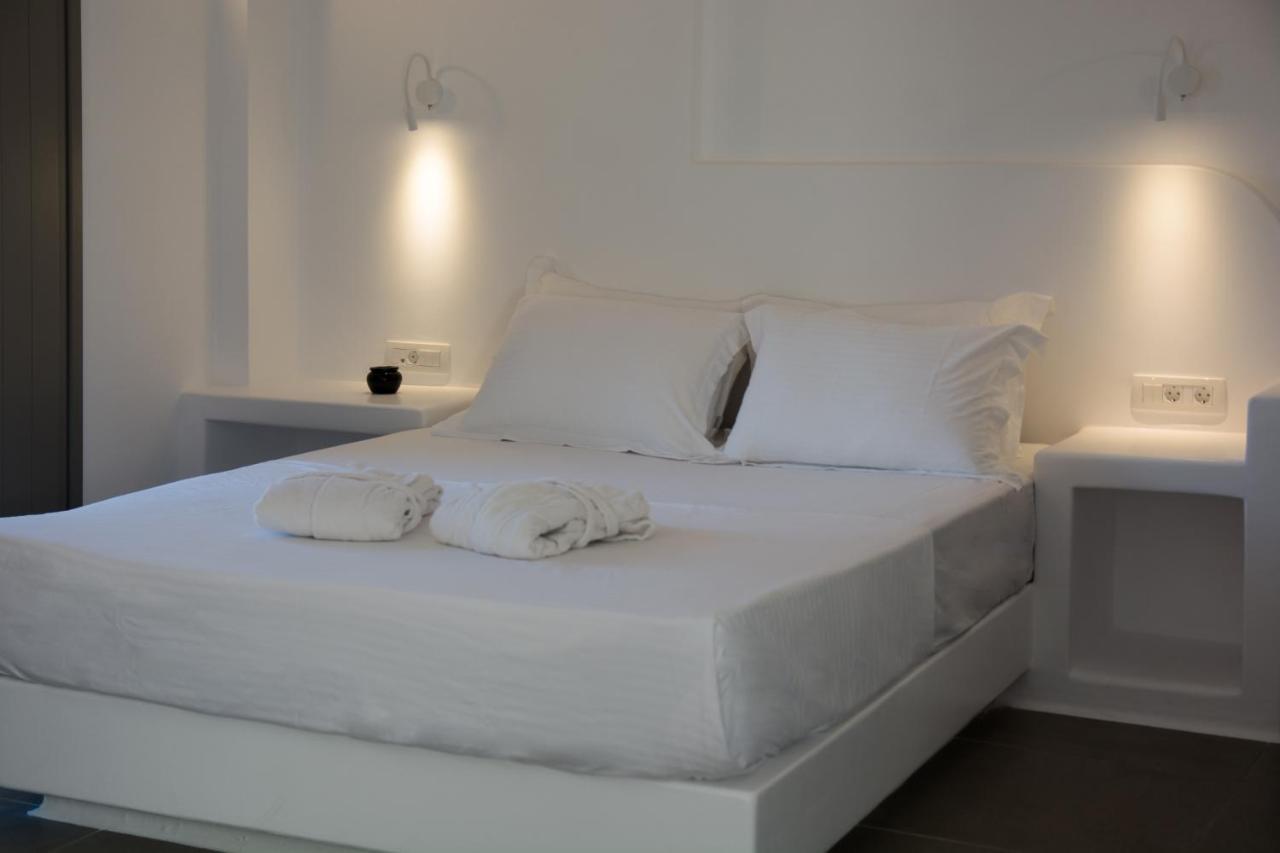 Amphitrite Suites Santorini Vóthon Buitenkant foto